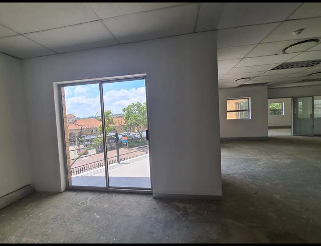 2,344M² OFFICE TO LET IN VORNA VALLEY